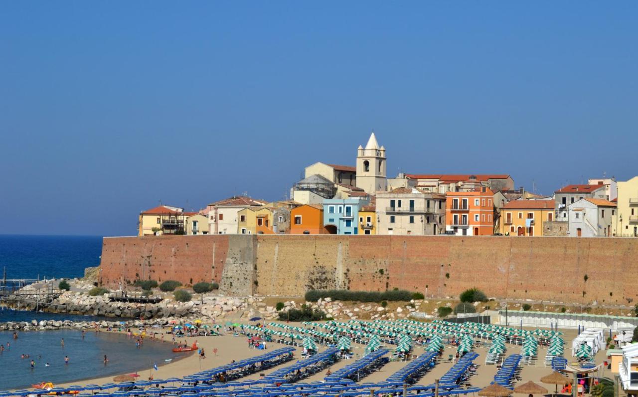 Appartamento Monolocale nel borgo antico, a due passi dal mare e dal porto Termoli Esterno foto